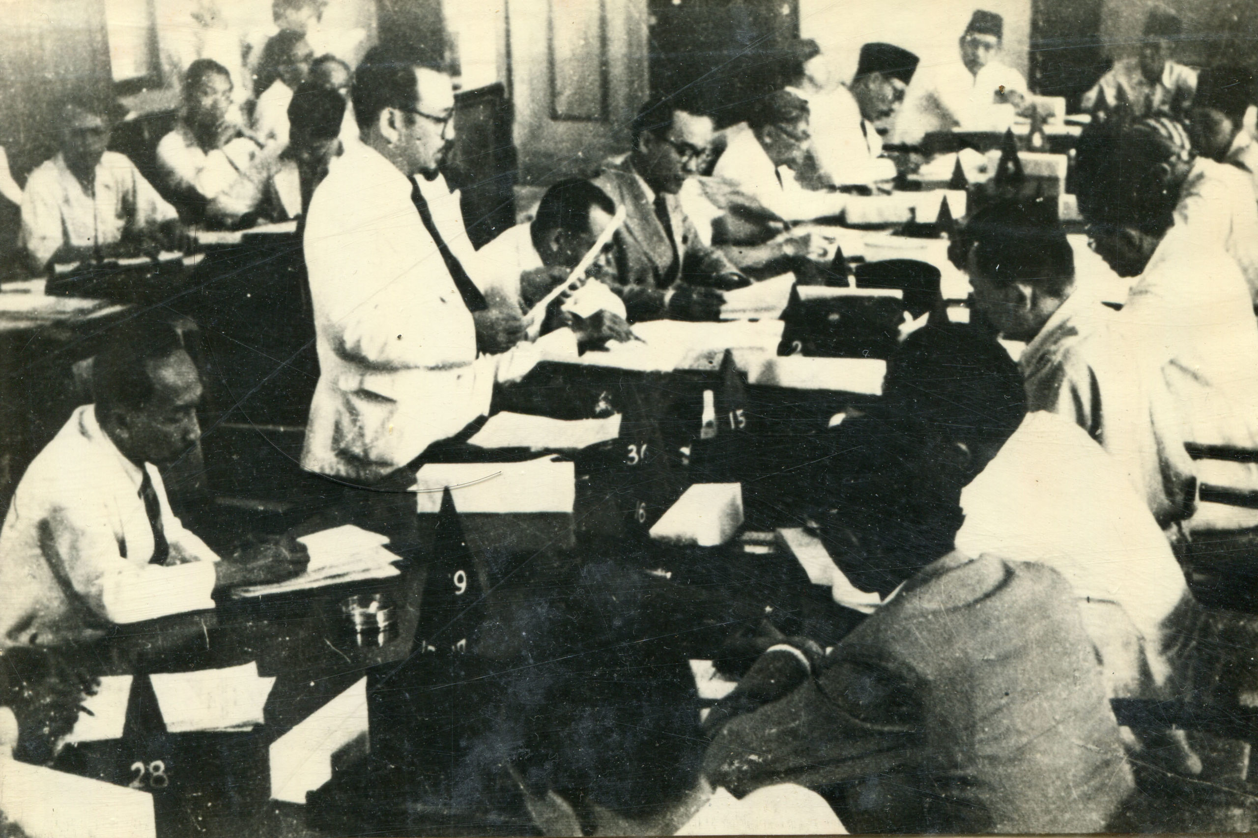 Setelah proklamasi kemerdekaan indonesia ppki mengesahkan undang-undang dasar negara republik indonesia tahun 1945 sebagai