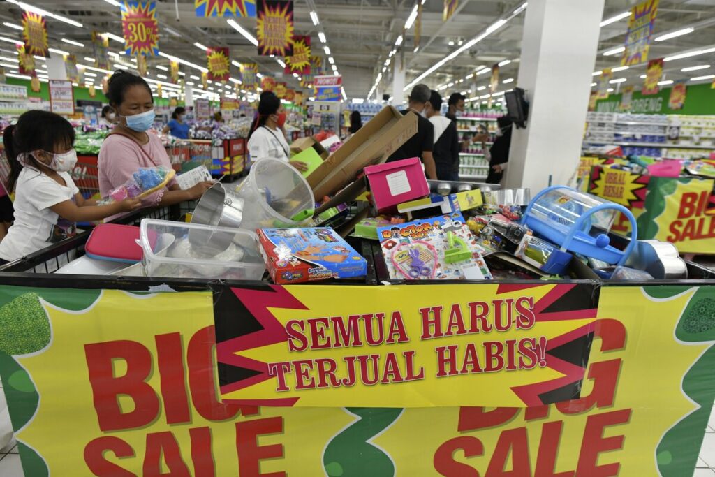 Industri Ritel Di Indonesia: Regulasi, Sejarah, Potret, Dan Tantangan ...