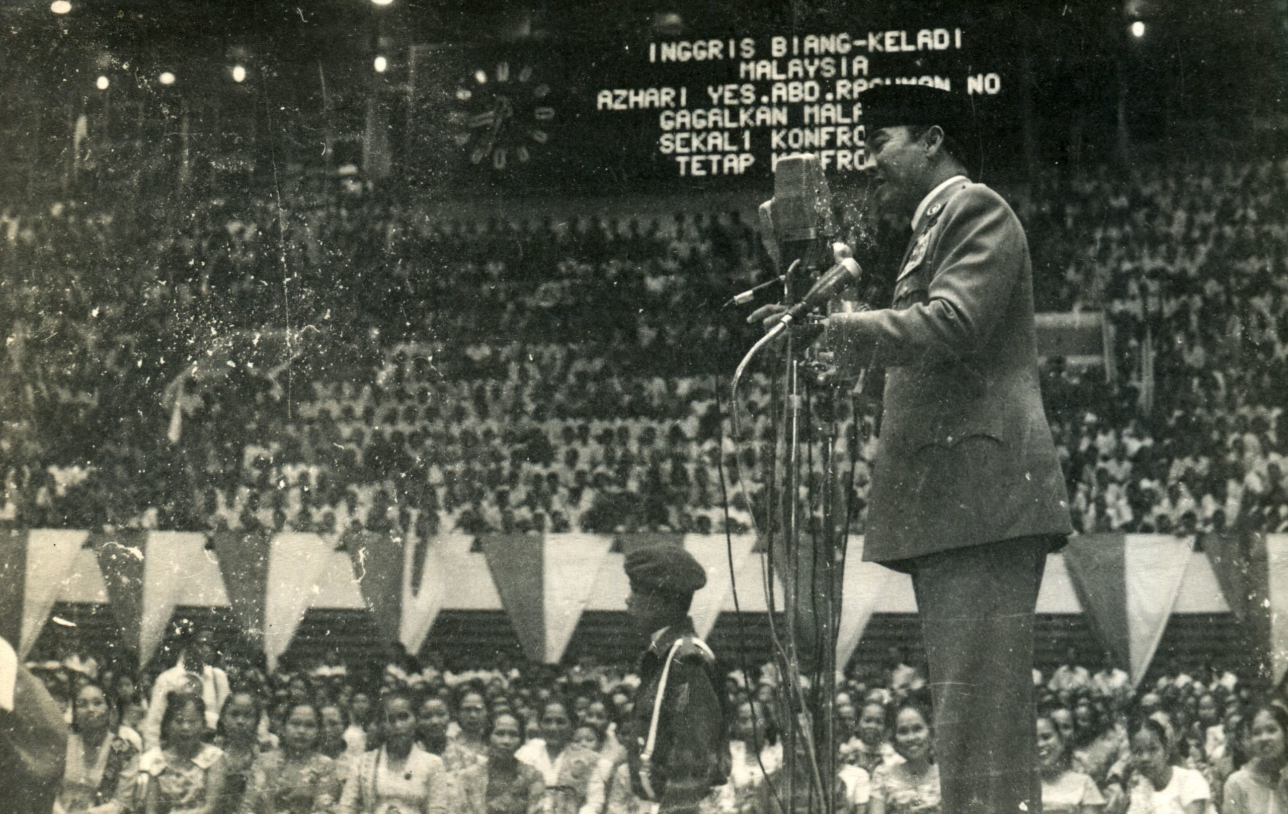 Tahun-Tahun Terakhir Soekarno: Peralihan Kekuasaan Hingga Wafatnya Sang ...