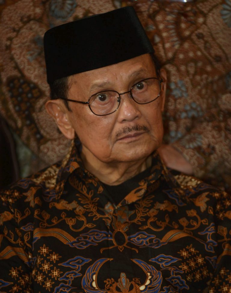 Presiden Ke-3 Republik Indonesia Bacharuddin Jusuf Habibie – Kompaspedia